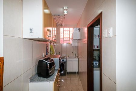 Casa à venda com 430m², 4 quartos e 2 vagas Casa à venda com 430m², 4 quartos e 2 vagasÁrea de Serviço