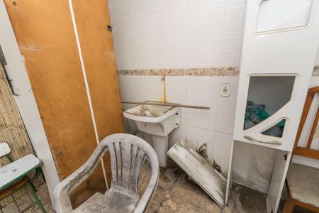 Casa à venda com 150m², 2 quartos e 2 vagasVaranda dos fundos