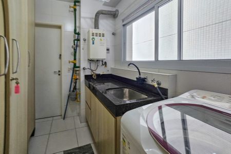 Apartamento para alugar com 206m², 4 quartos e 4 vagasÁrea de Serviço