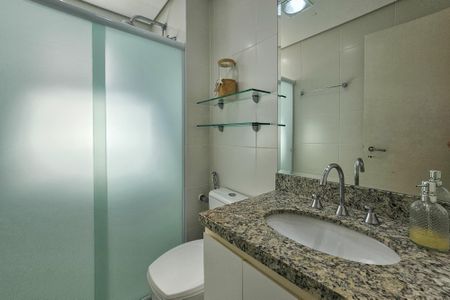 Apartamento para alugar com 206m², 4 quartos e 4 vagasBanheiro da Suíte 2