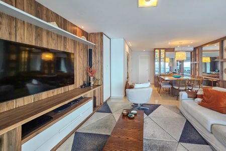 Apartamento para alugar com 206m², 4 quartos e 4 vagasSala