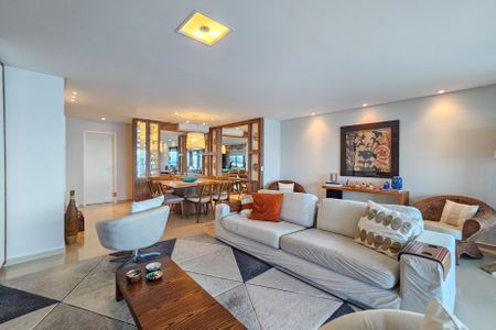 Apartamento para alugar com 206m², 4 quartos e 4 vagasSala