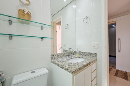 Apartamento para alugar com 206m², 4 quartos e 4 vagasBanheiro da Suíte 2