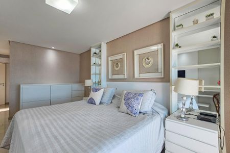 Apartamento para alugar com 206m², 4 quartos e 4 vagasSuíte 1