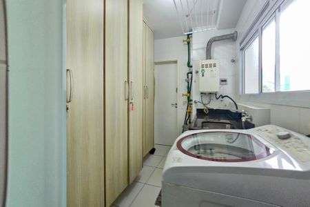 Apartamento para alugar com 206m², 4 quartos e 4 vagasÁrea de Serviço