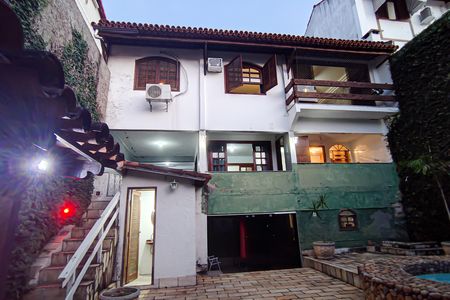 Casa de condomínio para alugar com 300m², 3 quartos e 2 vagas Casa de condomínio para alugar com 300m², 3 quartos e 2 vagasÁrea comum