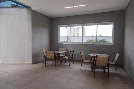 Apartamento à venda com 43m², 1 quarto e 1 vaga Apartamento à venda com 43m², 1 quarto e 1 vagaÁrea comum - Salão de festas 2