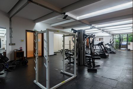 Apartamento à venda com 105m², 2 quartos e 2 vagas Apartamento à venda com 105m², 2 quartos e 2 vagasÁrea comum - Academia