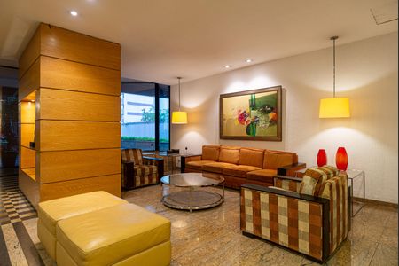 Apartamento à venda com 105m², 2 quartos e 2 vagas Apartamento à venda com 105m², 2 quartos e 2 vagasÁrea comum - Hall Social