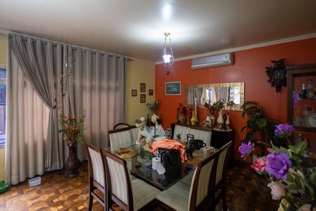 Casa à venda com 337m², 4 quartos e 7 vagasSala de Jantar