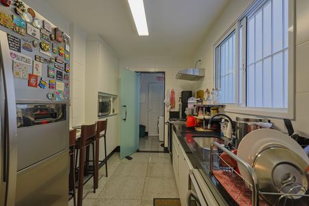 Apartamento à venda com 129m², 4 quartos e 2 vagasCozinha