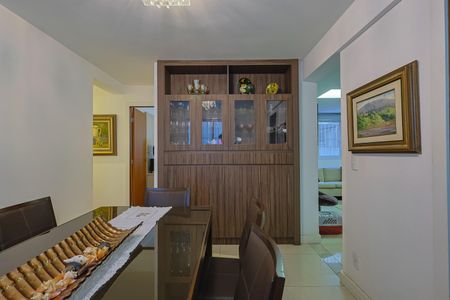 Apartamento à venda com 129m², 4 quartos e 2 vagasSala de Jantar