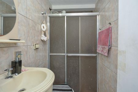 Apartamento à venda com 79m², 2 quartos e 1 vaga Apartamento à venda com 79m², 2 quartos e 1 vagaBanheiro