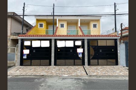 Casa à venda com 130m², 3 quartos e 2 vagas Casa à venda com 130m², 3 quartos e 2 vagasFachada Plaquinha