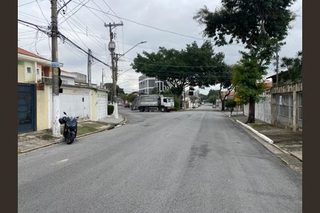 Casa à venda com 130m², 3 quartos e 2 vagas Casa à venda com 130m², 3 quartos e 2 vagasVista da Rua