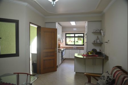 Casa à venda com 191m², 3 quartos e 3 vagasCozinha