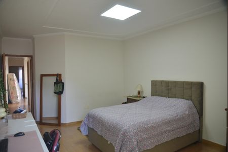 Casa à venda com 191m², 3 quartos e 3 vagasQuarto Suite 2