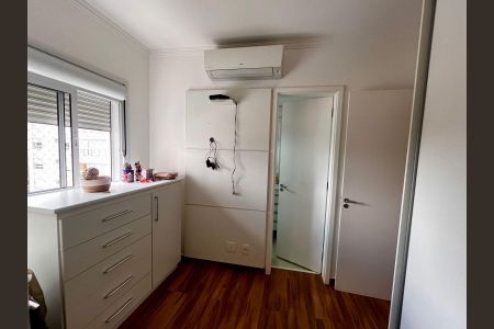 Apartamento à venda com 130m², 3 quartos e 2 vagas Apartamento à venda com 130m², 3 quartos e 2 vagasSuíte 1