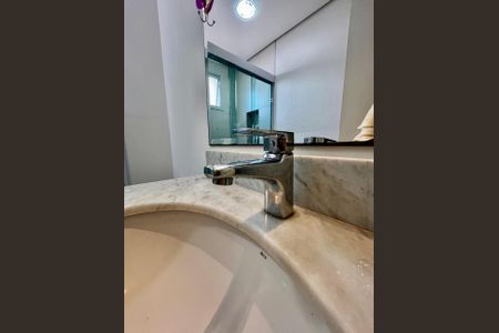 Apartamento à venda com 130m², 3 quartos e 2 vagas Apartamento à venda com 130m², 3 quartos e 2 vagasBanheiro Suíte 3