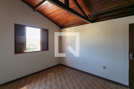 Casa à venda com 180m², 8 quartos e 8 vagas
