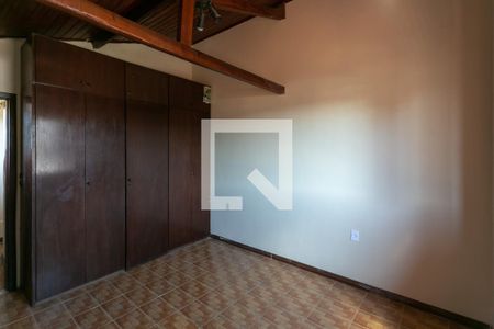 Casa à venda com 180m², 8 quartos e 8 vagas