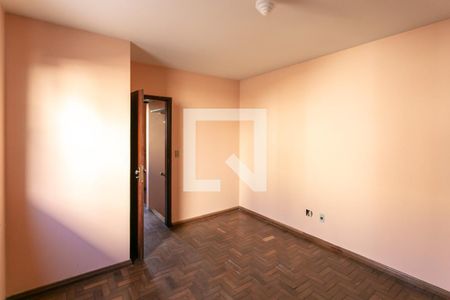 Casa à venda com 180m², 8 quartos e 8 vagas