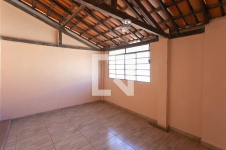 Casa à venda com 180m², 8 quartos e 8 vagas