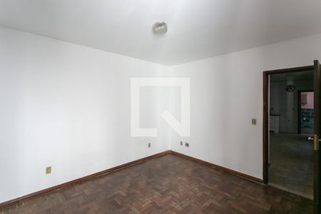 Casa à venda com 180m², 8 quartos e 8 vagas