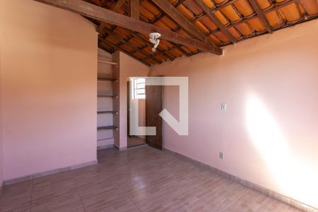 Casa à venda com 180m², 8 quartos e 8 vagas