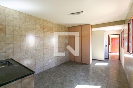 Casa à venda com 180m², 8 quartos e 8 vagas