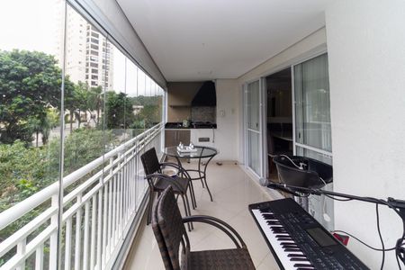 Apartamento à venda com 104m², 3 quartos e 2 vagas Apartamento à venda com 104m², 3 quartos e 2 vagasVaranda