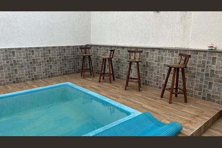 Casa à venda com 250m², 3 quartos e 6 vagas