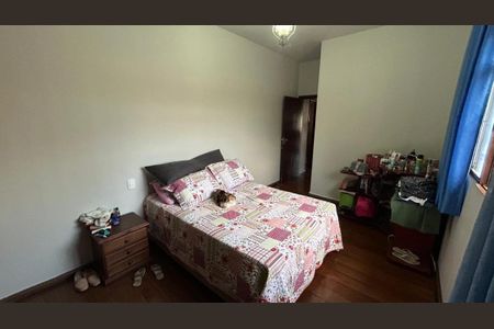 Casa à venda com 250m², 3 quartos e 6 vagas