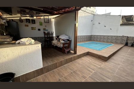 Casa à venda com 250m², 3 quartos e 6 vagas