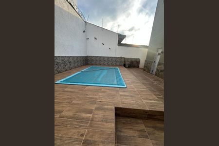 Casa à venda com 250m², 3 quartos e 6 vagas