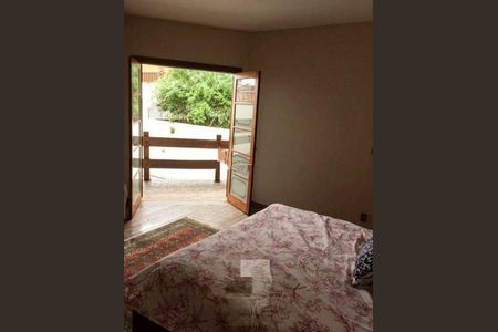 Casa à venda com 230m², 3 quartos e 4 vagas