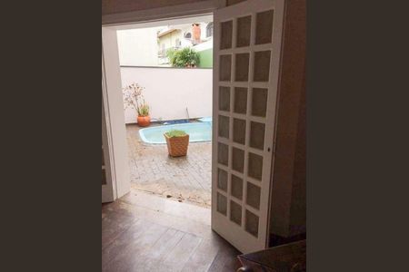 Casa à venda com 230m², 3 quartos e 4 vagas