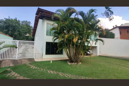Casa à venda com 270m², 3 quartos e 4 vagas