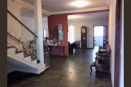Casa à venda com 450m², 4 quartos e 4 vagas