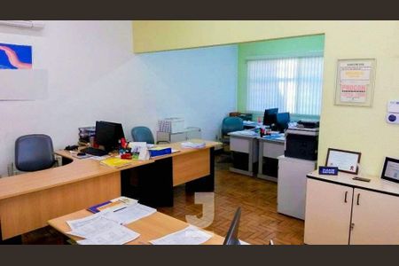 Casa à venda com 160m², 3 quartos e 4 vagas