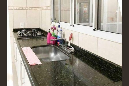 Casa à venda com 276m², 3 quartos e 3 vagas