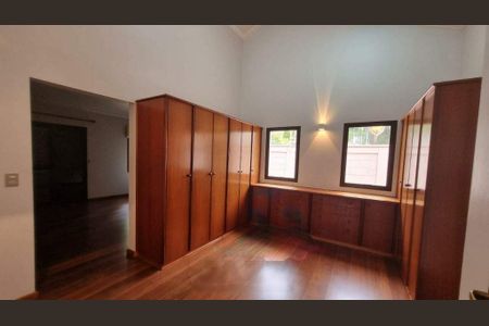 Casa de condomínio à venda com 487m², 6 quartos e 8 vagas