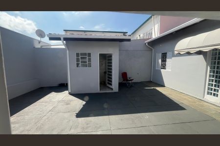 Casa à venda com 168m², 5 quartos e 2 vagas Casa à venda com 168m², 5 quartos e 2 vagasÁrea comum