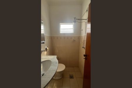 Casa à venda com 168m², 5 quartos e 2 vagas Casa à venda com 168m², 5 quartos e 2 vagasBanheiro Social