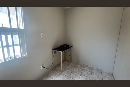 Casa à venda com 168m², 5 quartos e 2 vagas Casa à venda com 168m², 5 quartos e 2 vagasQuarto 4