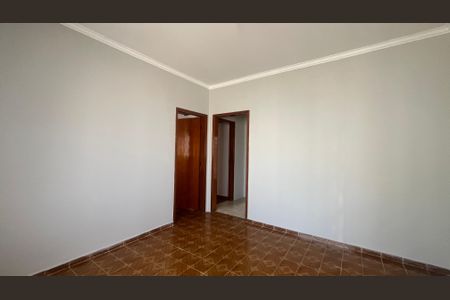 Casa à venda com 168m², 5 quartos e 2 vagasSala
