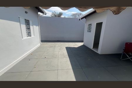 Casa à venda com 168m², 5 quartos e 2 vagas Casa à venda com 168m², 5 quartos e 2 vagasÁrea comum