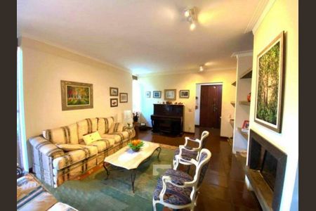 Casa à venda com 363m², 3 quartos e 6 vagas