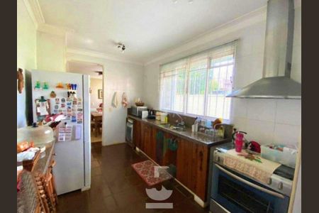 Casa à venda com 363m², 3 quartos e 6 vagas
