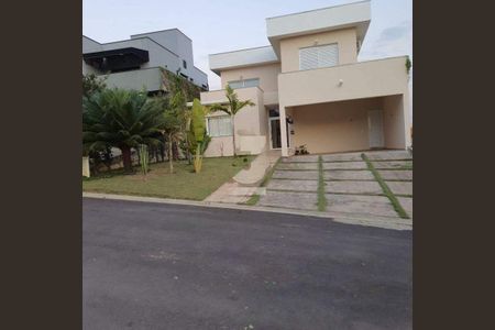 Casa de condomínio à venda com 260m², 4 quartos e 6 vagas